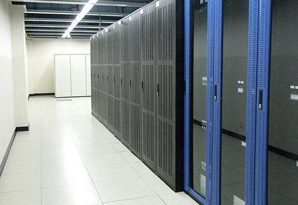 站長(cháng)，你還在用美國主機嗎？